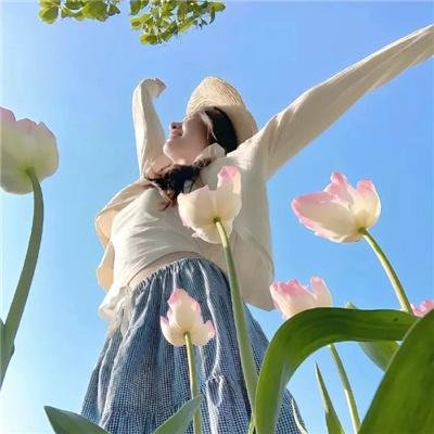 网恋失败后我成了全网白月光